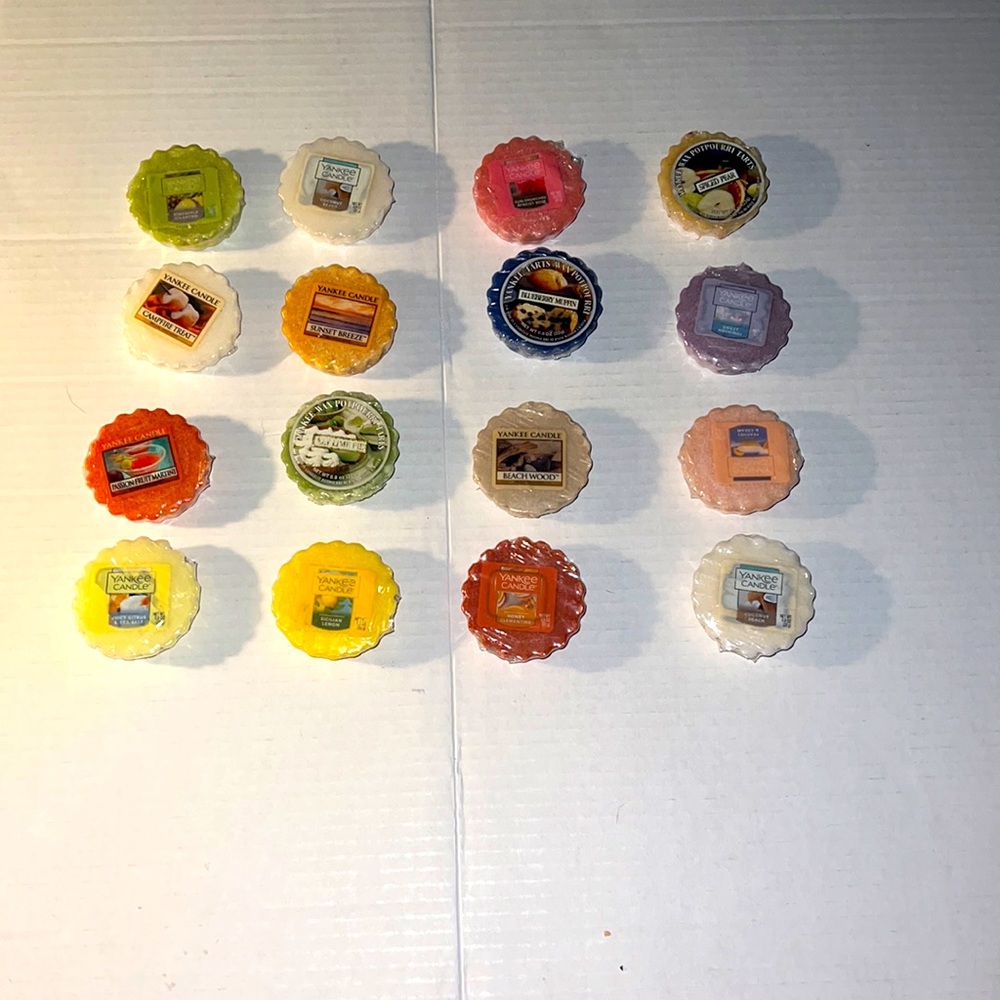 SOLD SOLD SOLD Yankee Candle tarts Lot of 16- variety